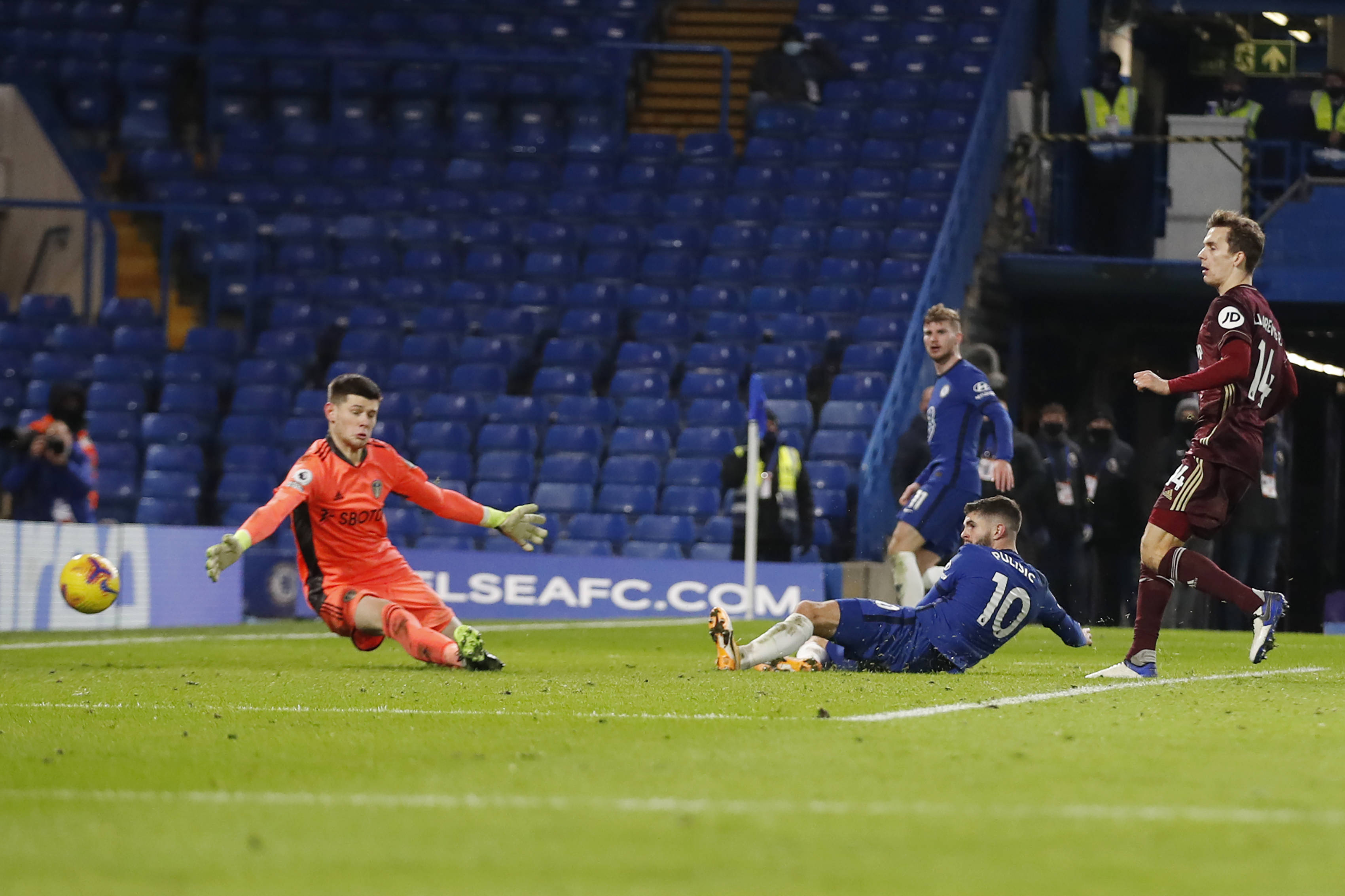 情绪饱满地 情绪饱满地