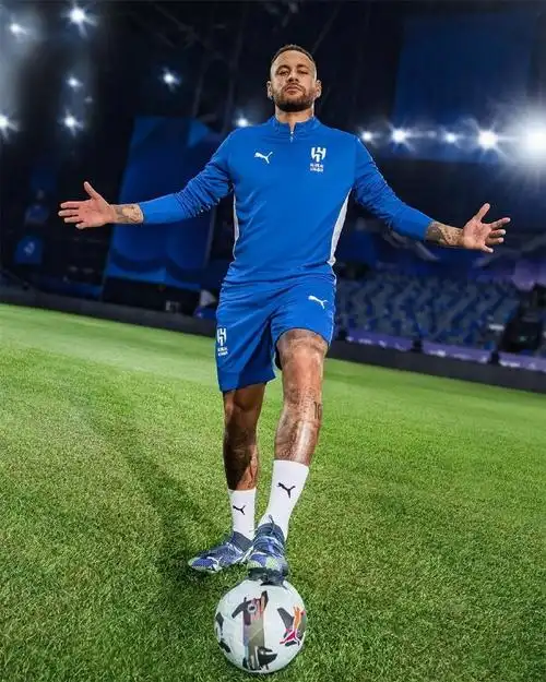 于王曼昱来 于王曼昱来